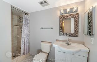 7-bedroom apartment in Scarborough for C$805,000