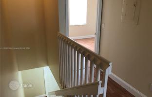 2-bedroom house 107 m² in Pembroke Pines for $399,000