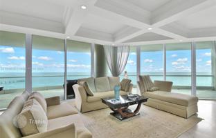 4-bedroom apartments in condo 347 m² in Collins Avenue for $4,499,000