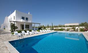 Magnificent villa with a pool, a garden and recreation areas near the sea in Loutraki, Peloponnese, Greece for 2,900,000 €
