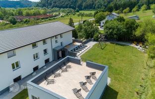 House 720 m² in Podčetrtek for 1,580,000 €