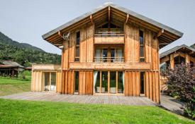 Cozy chalet with a garden, a garage and a large terrace, Chamonix, France for 4,500 € per week