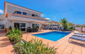 Three-storey first-class villa with ocean views, a swimming pool, a garden and a garage in Acantilado de los Gigantes, Tenerife, Spain for 1,390,000 €