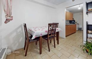 6-bedroom apartment in Scarborough for C$754,000