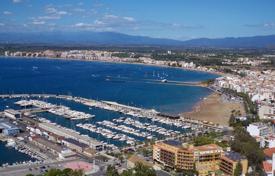 A plot of land in the center of Rosas, Costa Brava, Spain for 1,550,000 € A plot of land in the center of Rosas, Costa Brava, Spain for 1,550,000 €