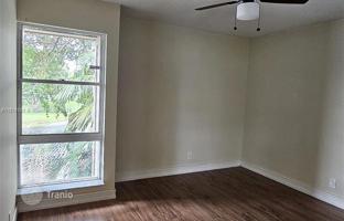 3-bedroom apartments in condo 164 m² in Plantation for $292,000