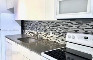 3-bedroom apartments in condo 111 m² in Miami for $350,000