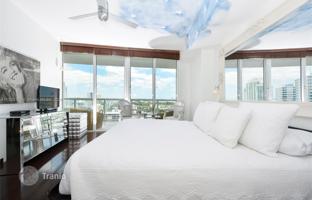2-bedroom apartments in condo 135 m² in Miami Beach for $1,899,000