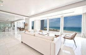 Luxury full-floor penthouse with a parking and a panoramic view in a building with a swimming pool, Netanya, Israel for 3,955,000 €