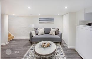 7-bedroom townhouse in Hamilton Street for C$1,480,000