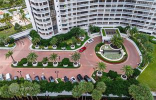 2-bedroom apartments in condo 125 m² in Aventura for $475,000