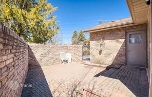 8-bedroom house in Scarborough for C$1,933,000