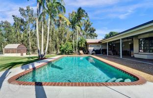 4-bedroom house 335 m² in Hollywood for $1,450,000