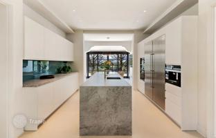 8-bedroom villa 1,298 m² in Marbella for 16,900,000 €