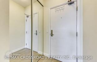5-bedroom apartment in Etobicoke for C$920,000
