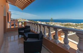 Two-storey townhouse with a garage and a sea view in Costa Adeje, Tenerife, Spain for 450,000 €