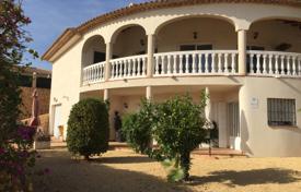 Two-storey villa with a pool and sea views in La Nucia, Alicante, Spain for 549,000 €
