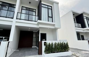 4-bedroom villa 180 m² in Pattaya for $206,000