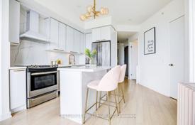 Apartment – Etobicoke, Toronto, Ontario,  Canada for C$989,000