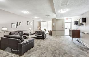 7-bedroom apartment in Etobicoke for C$1,010,000