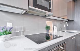 5-bedroom apartment in Church Street for C$968,000