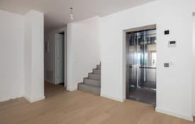 OPATIJA, CENTER — penthouse in a new building with a rooftop pool above the center of Opatija, idyllic surroundings. Price on request
