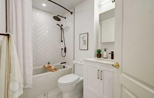 4-bedroom apartment in Old Toronto for C$842,000
