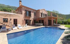 Villa for sale in Buena Vista, Mijas Costa for 1,975,000 €