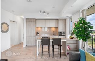 5-bedroom apartment in Etobicoke for C$1,220,000