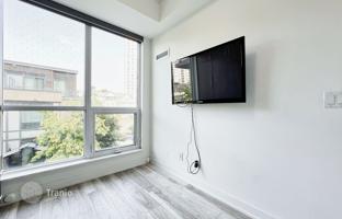 6-bedroom apartment in Scarborough for C$900,000
