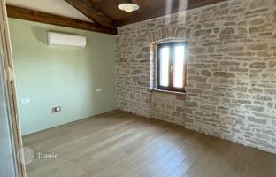 2-room house 200 m² in Barban for 620,000 €