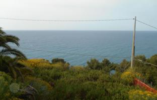 Land plot 800 m² in Liguria for 350,000 €