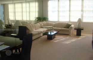 1-bedroom apartments in condo 91 m² in Miami Beach for $489,000