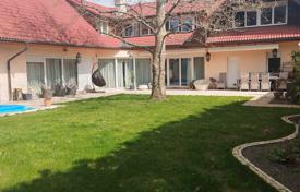 Spacious villa with a pool, a garden, a garage and a sauna in Budaors, Pest, Hungary for 990,000 €