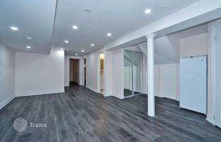 14-bedroom townhouse in North York for C$1,673,000