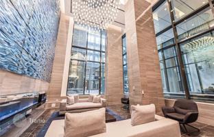 1-bedroom apartment in Blue Jays Way for C$854,000