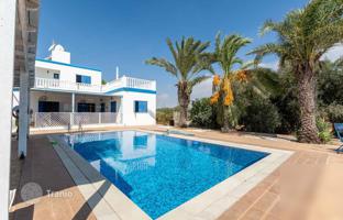 4-bedroom villa 153 m² in Famagusta for 850,000 €