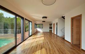 4-bedrooms townhome 331 m² in Lloret de Mar, Spain for 1,800,000 €