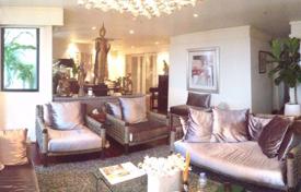 3 bed Penthouse in Crystal Garden Khlongtoei Sub District for $989,000