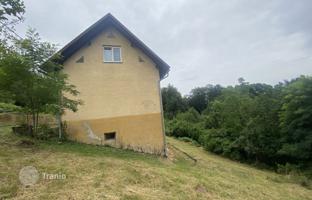 2-bedroom house 80 m² in Skrad for 77,000 €