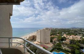 Sea front flat in El Campello, with direct access to the beach, Alicante, Spain for 300,000 €