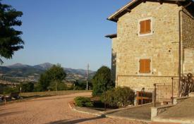 Gubbio (Perugia) — Umbria — Rural/Farmhouse for sale for 650,000 €
