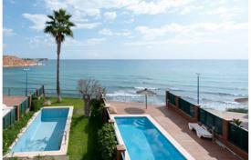Houses for sale in Alicante. Sea view villa with solarium, terrace and swimming pool, near the beach, in Alicante, Spain Houses for sale in Alicante. Sea view villa with solarium, terrace and swimming pool, near the beach, in Alicante, Spain