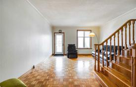 Townhome – Brock Avenue, Old Toronto, Toronto,  Ontario,   Canada for C$1,705,000