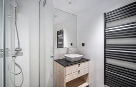 NEW THREE-BEDROOM APARTEMENT WITH GENEROUS VOLUMES for 1,149,000 €