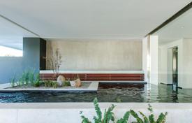 Spacious townhouse with a private garden, a swimming pool and two parking spaces, Athens, Greece for 1,700,000 €