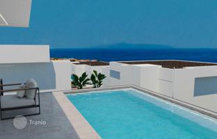 3-bedroom villa 309 m² in Adeje for 1,720,000 €