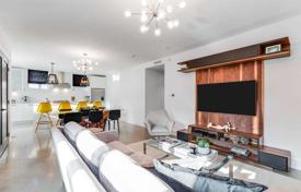 Apartment – Bathurst Street, Toronto, Ontario,  Canada for C$1,044,000
