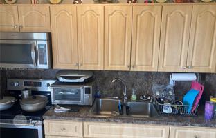 3-bedroom house 105 m² in West Park for $470,000