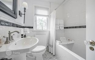 11-bedroom house in East York for C$2,517,000